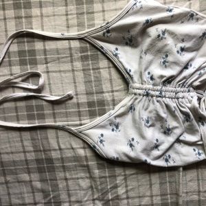 Ruched tie on floral crop top